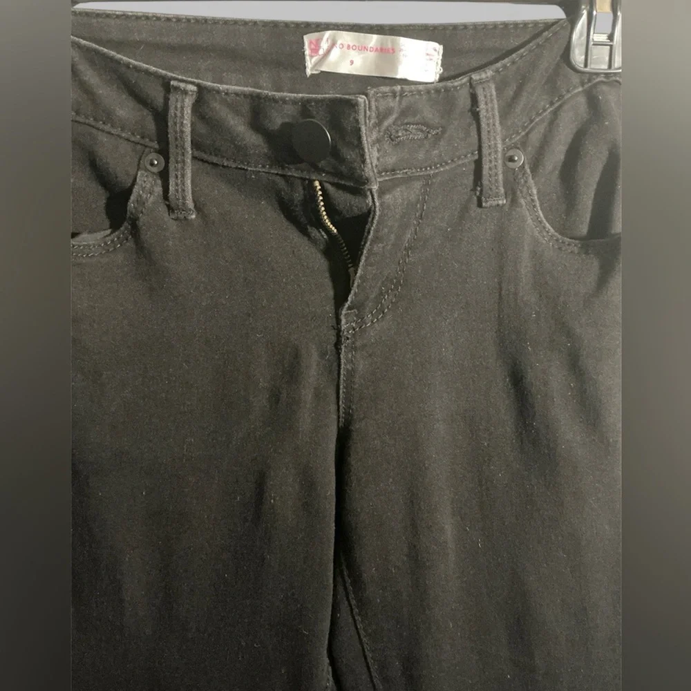 No Boundaries Black Slim-Fit Pants - Picture 3 of 3